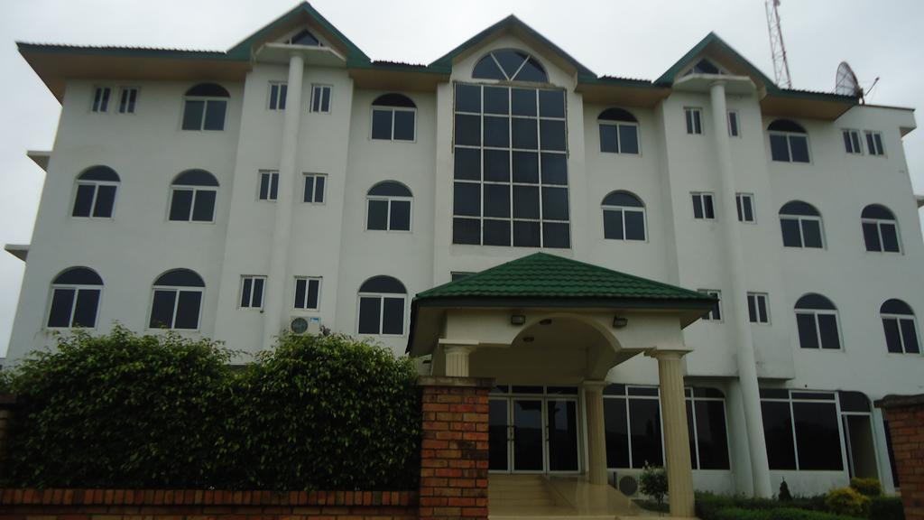 Wadoma Royale Hotel Kumasi Extérieur photo