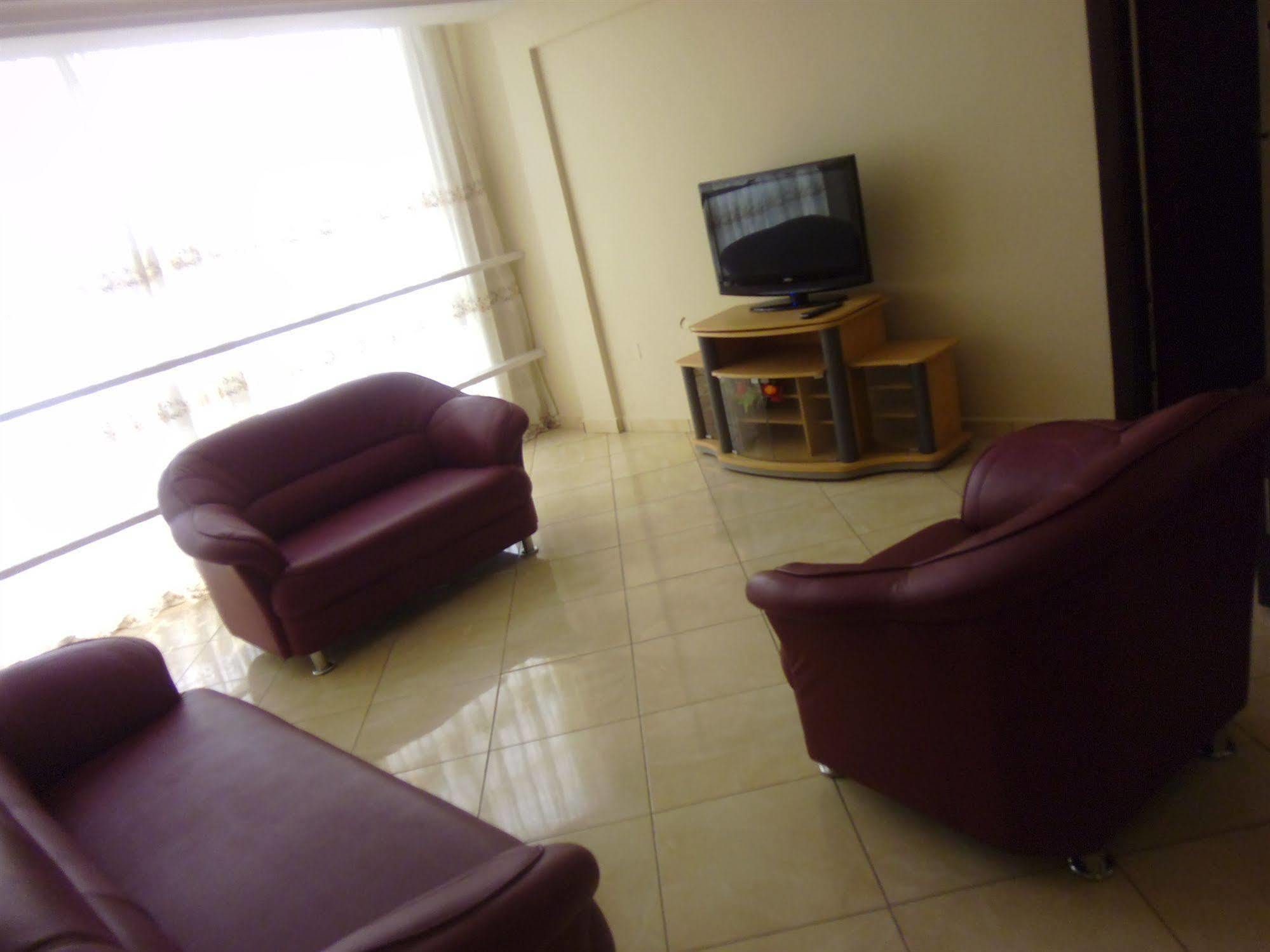 Wadoma Royale Hotel Kumasi Extérieur photo